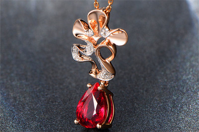 米莱珠宝白18K金1.81克拉求婚钻石吊坠_珠宝图片-珠宝产品-金投珠宝-金投网