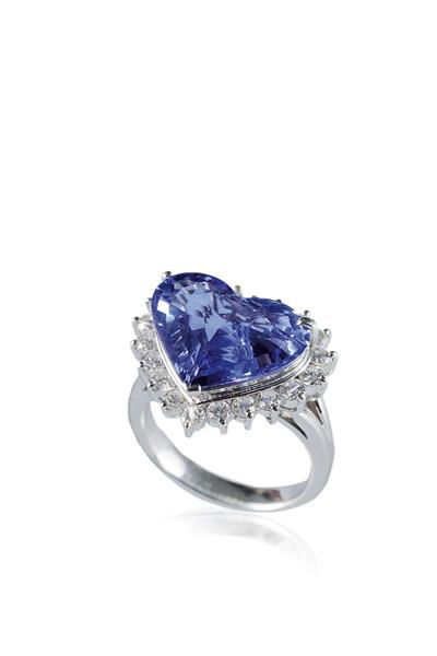 石色自然 天享尚品 北京保利23期雅石尚彩珠宝拍卖会精品赏析